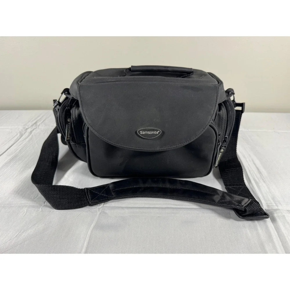 80s/90s Samsonite Black Padded Camera/Camcorder Shoulder Bag   Adjustable Strap